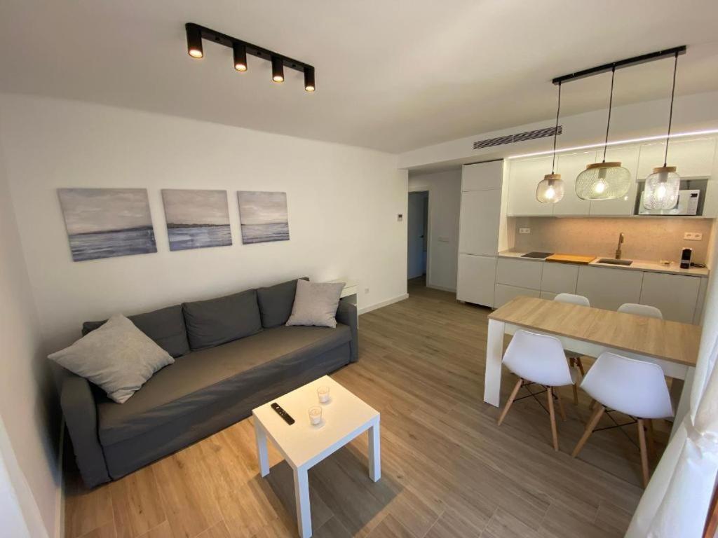 Apartamento Cala Montgo L' Escala Екстериор снимка